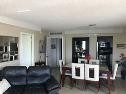 Golden Isles Suite 315