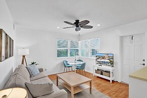 Marine Villas 4 in Hollywood