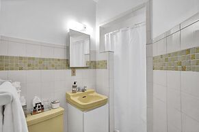 Marine Villas 4 in Hollywood