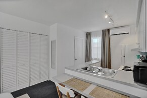 Marine Villas 2 in Hollywood