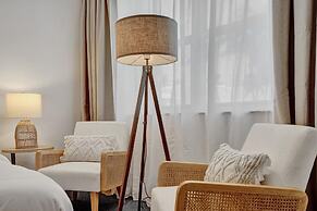 Marine Villas 2 in Hollywood