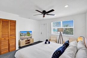 Marine Villas 7 in Hollywood