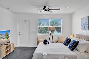 Marine Villas 7 in Hollywood