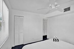 Marine Villas 5 in Hollywood