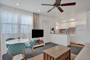 Marine Villas 8 in Hollywood