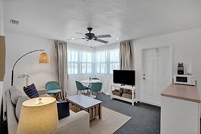 Marine Villas 8 in Hollywood