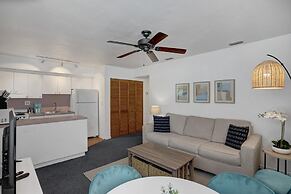 Marine Villas 8 in Hollywood