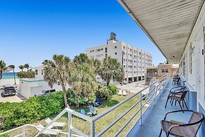 Marine Villas 8 in Hollywood