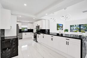 Hibiscus House in Fort Lauderdale