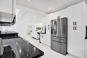 Hibiscus House in Fort Lauderdale