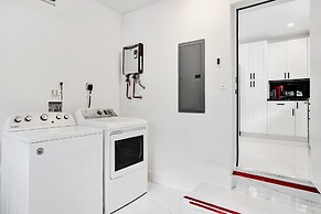 Hibiscus House in Fort Lauderdale