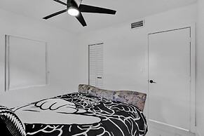 Hibiscus House in Fort Lauderdale