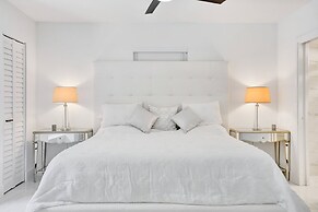 Hibiscus House in Fort Lauderdale