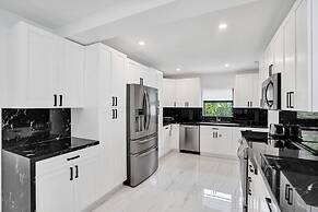 Hibiscus House in Fort Lauderdale