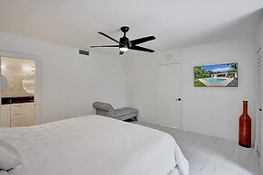 Hibiscus House in Fort Lauderdale