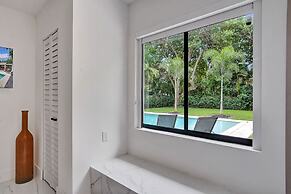 Hibiscus House in Fort Lauderdale