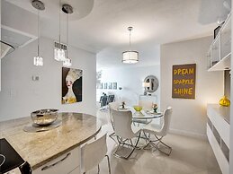 Tides N-11g in Hollywood