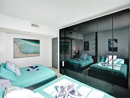 Tides N-11g in Hollywood