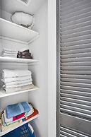 Tides N-11g in Hollywood