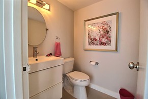 Golden Isles 509 in Hallandale Beach