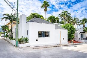 Casa Roselle 3 in Hollywood