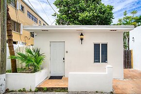 Casa Roselle 3 in Hollywood