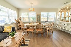 The Aqua Villa in Hollywood