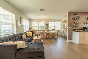 The Aqua Villa in Hollywood