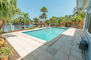 The Aqua Villa in Hollywood