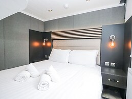 Dubs Luxury Family Pod