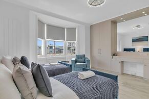 City Chic Townhouse By My Getaways