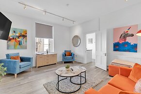 City Chic Townhouse By My Getaways