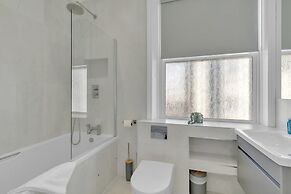 City Chic Townhouse By My Getaways