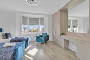 City Chic Townhouse By My Getaways