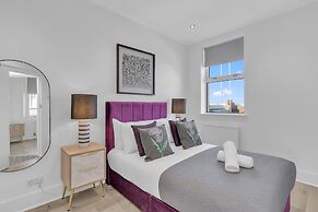 City Chic Townhouse By My Getaways