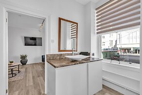 City Chic Townhouse By My Getaways