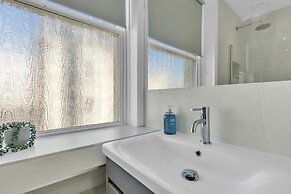 City Chic Townhouse By My Getaways