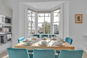 City Chic Townhouse By My Getaways