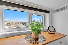 On the Water 6 With Free Parking By My Getaways