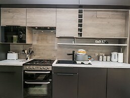 Sail Luxury Family Pod