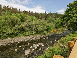 Sail Luxury Family Pod