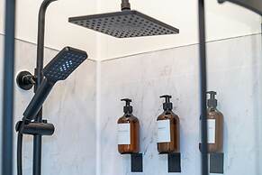 Highbury & Islington Hub