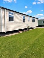Caravan Meg Sleeps 6 With Free Parking