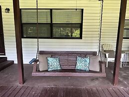 Cozy Hencye 3 Near Uwf, Hospital & Pensacola Beach