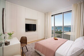 Designer Luxury Villa With Pool & Private Beach Access - Zadar