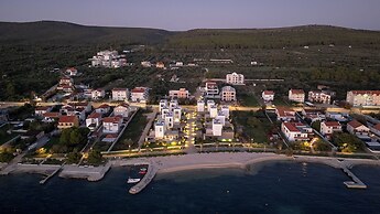 Designer Luxury Villa With Pool & Private Beach Access - Zadar