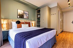 Charlie Grand Vitrali Moema