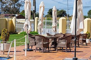 Hotel Los Barruecos by Croma