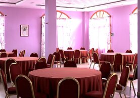 Hotel Los Barruecos by Croma