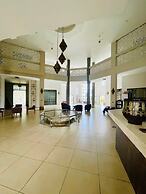 Luxury Oceanline Apartment-Shaza
